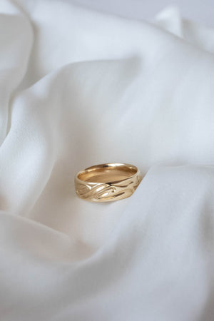 Wedding rings set for couples: gold band for him, infinity band with diamonds for her - Eden Garden Jewelry™