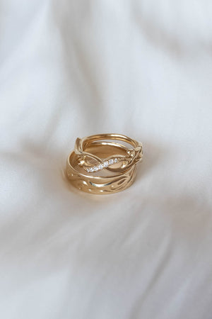 Wedding rings set for couples: gold band for him, infinity band with diamonds for her - Eden Garden Jewelry™