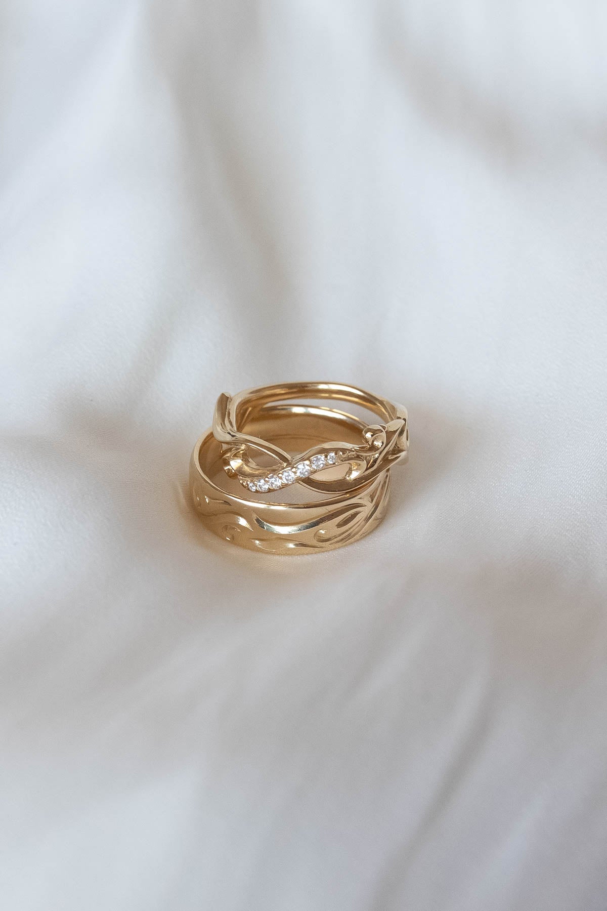 Man infinity symbol wedding band, gold comfort fit wedding ring for him - Eden Garden Jewelry™