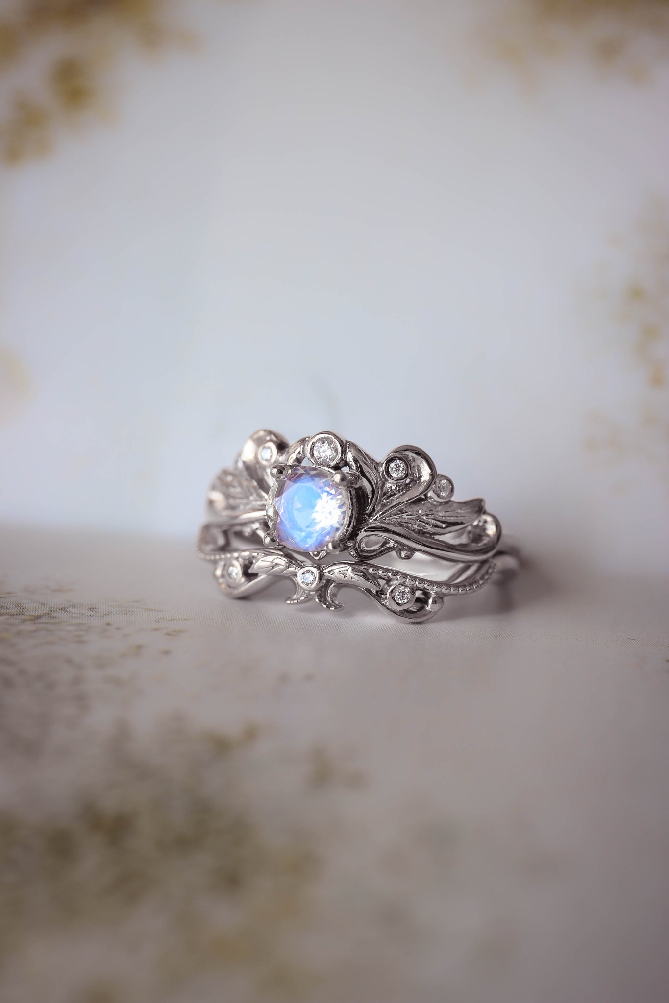 Blue moonstone vintage style bridal ring set / Damariss - Eden Garden Jewelry™