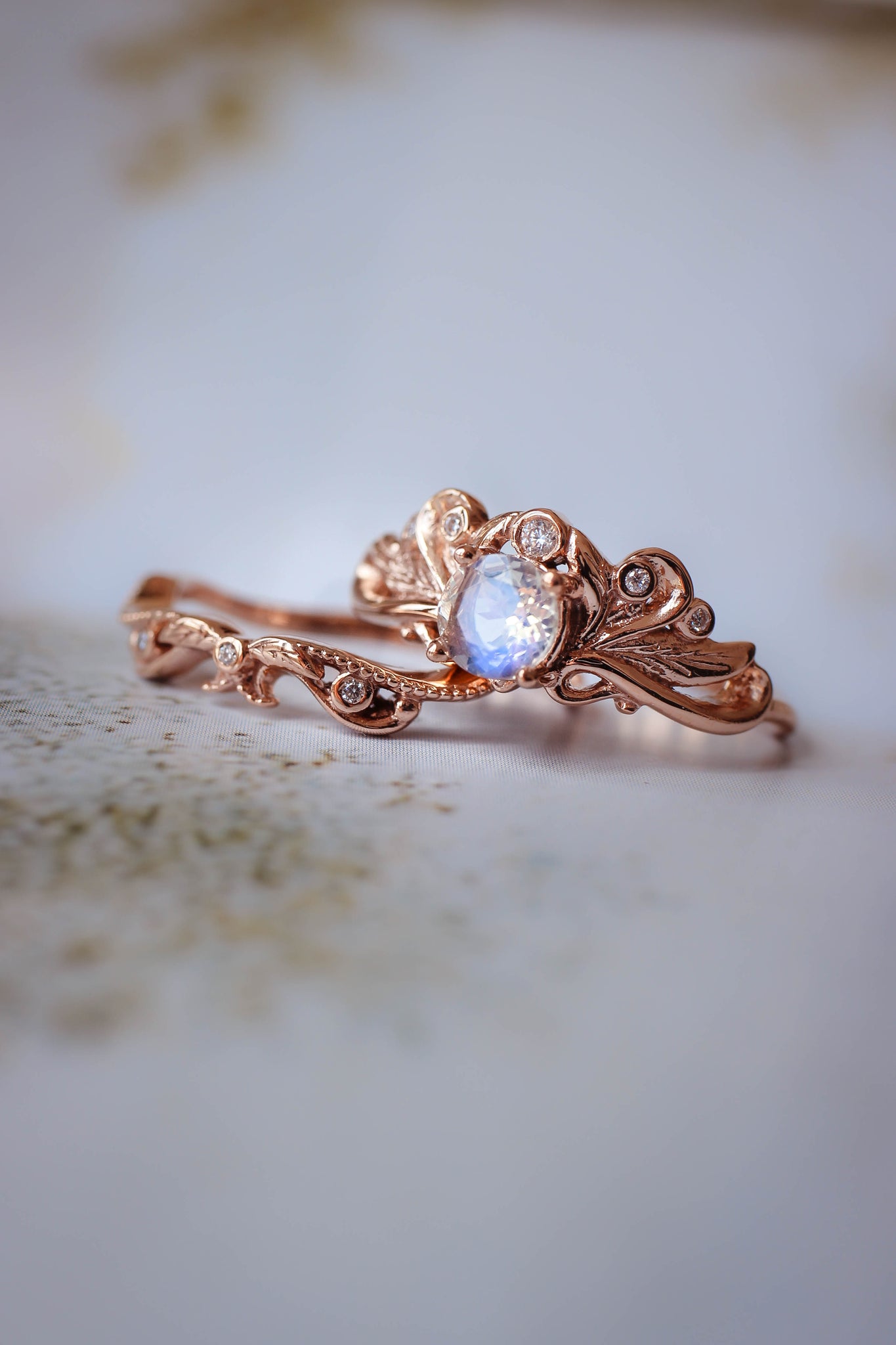 Blue moonstone vintage style bridal ring set / Damariss - Eden Garden Jewelry™