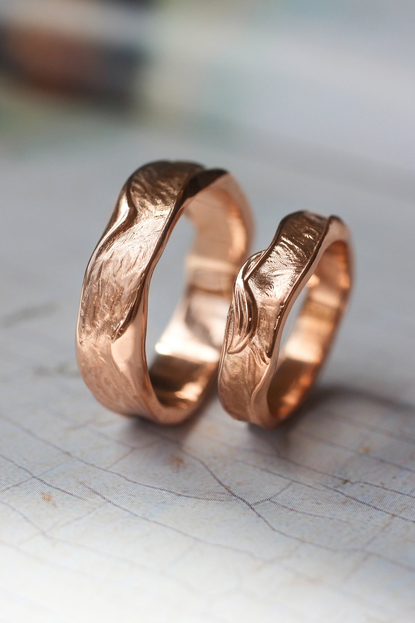 Textured wedding bands set for couple, melted rings with fabric texture - Eden Garden Jewelry™