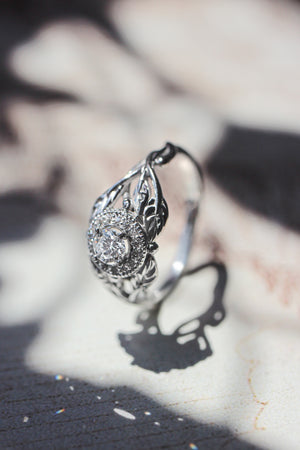 Leaf engagement ring with natural diamonds / Tilia halo - Eden Garden Jewelry™