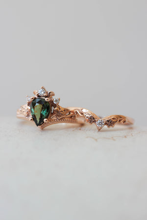 Bridal ring set with green sapphire and diamonds / Ariadne pear cut - Eden Garden Jewelry™