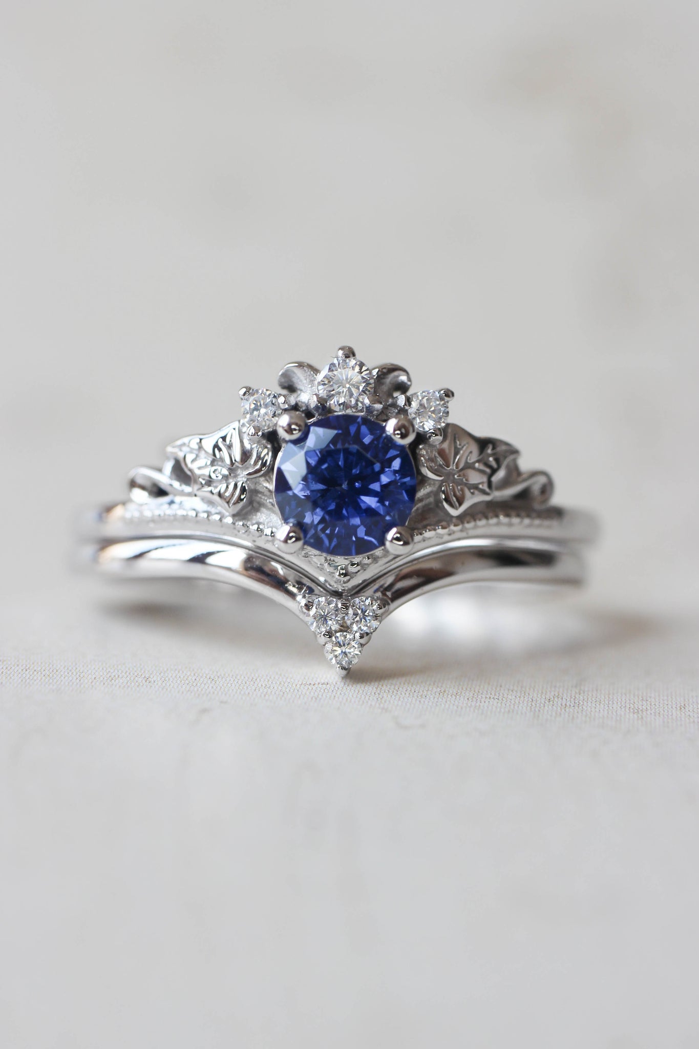 Bridal ring set with lab sapphire and diamonds / Ariadne simplified - Eden Garden Jewelry™