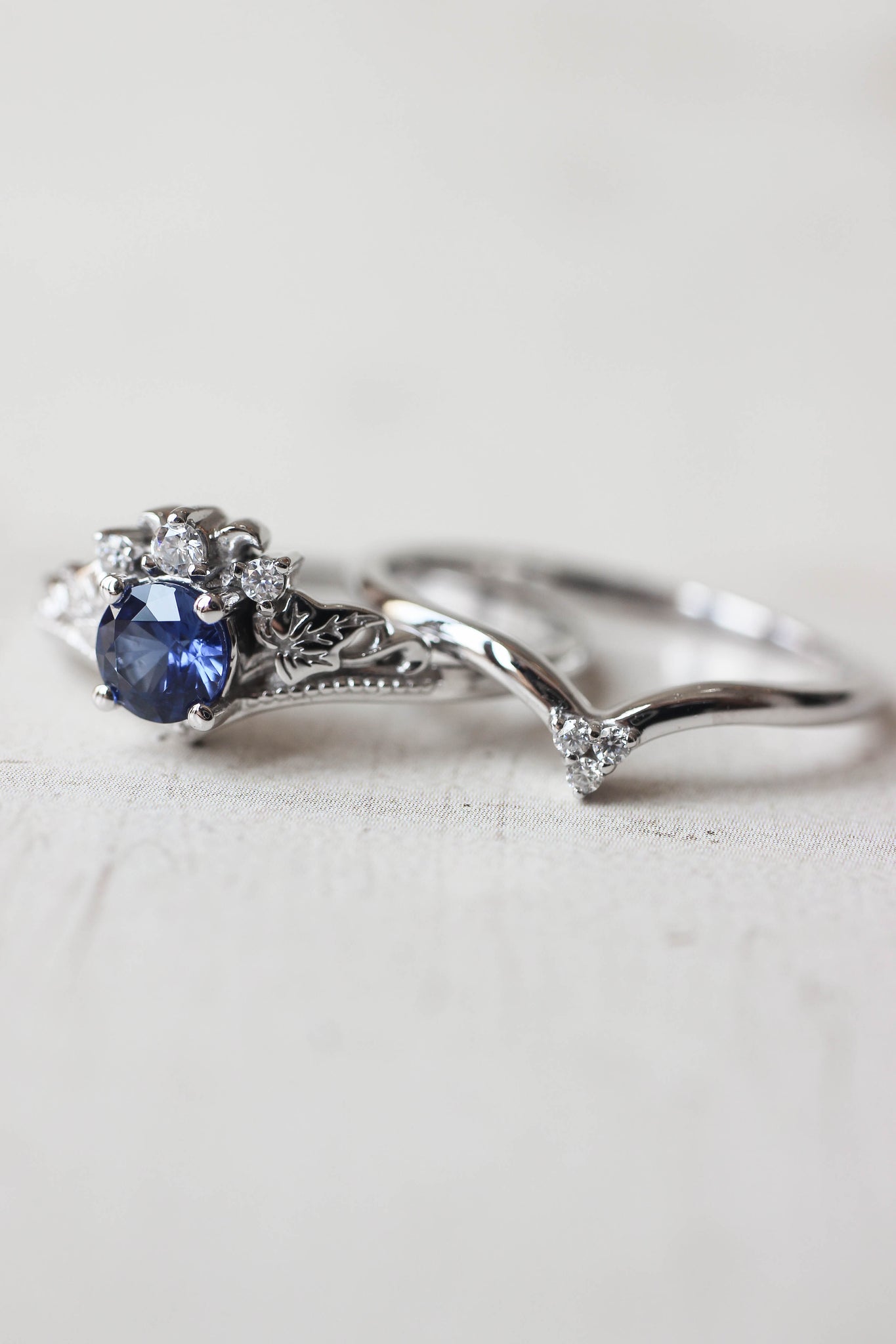 Bridal ring set with lab sapphire and diamonds / Ariadne simplified - Eden Garden Jewelry™