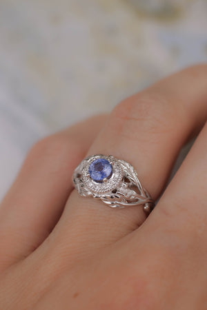 Leaf engagement ring with sapphire and diamonds / Tilia halo - Eden Garden Jewelry™