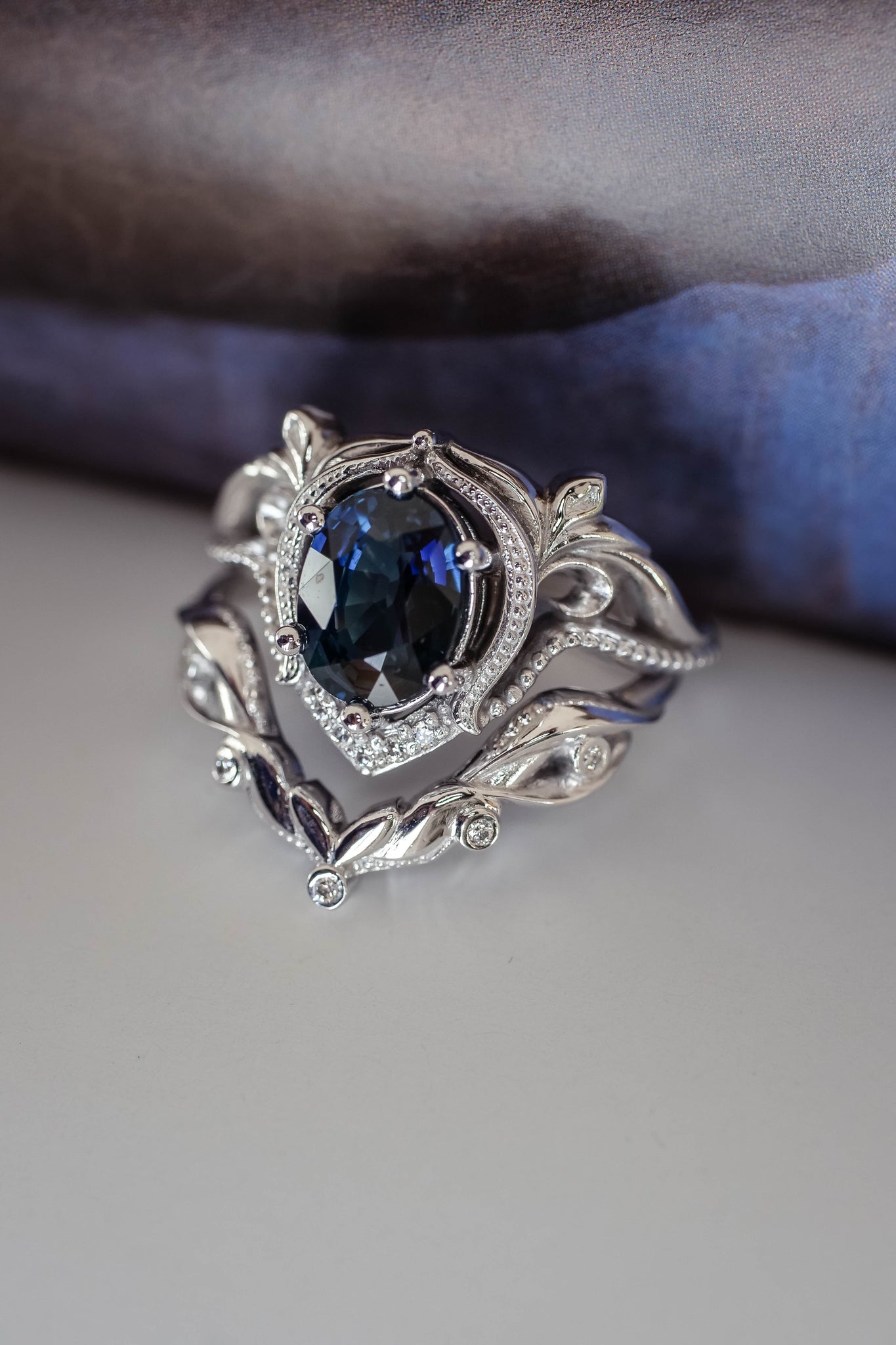 Art nouveau bridal ring set with natural sapphire / Lida oval - Eden Garden Jewelry™