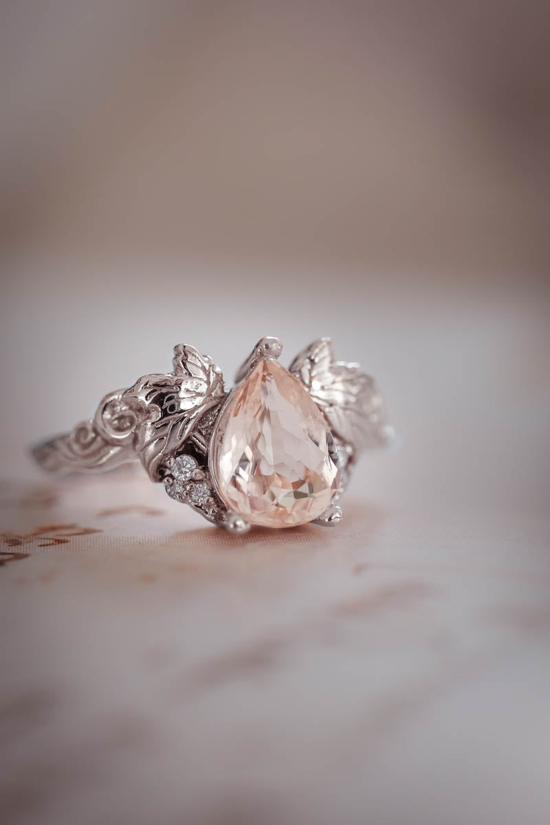 Morganite and diamonds engagement ring / Vineyard - Eden Garden Jewelry™