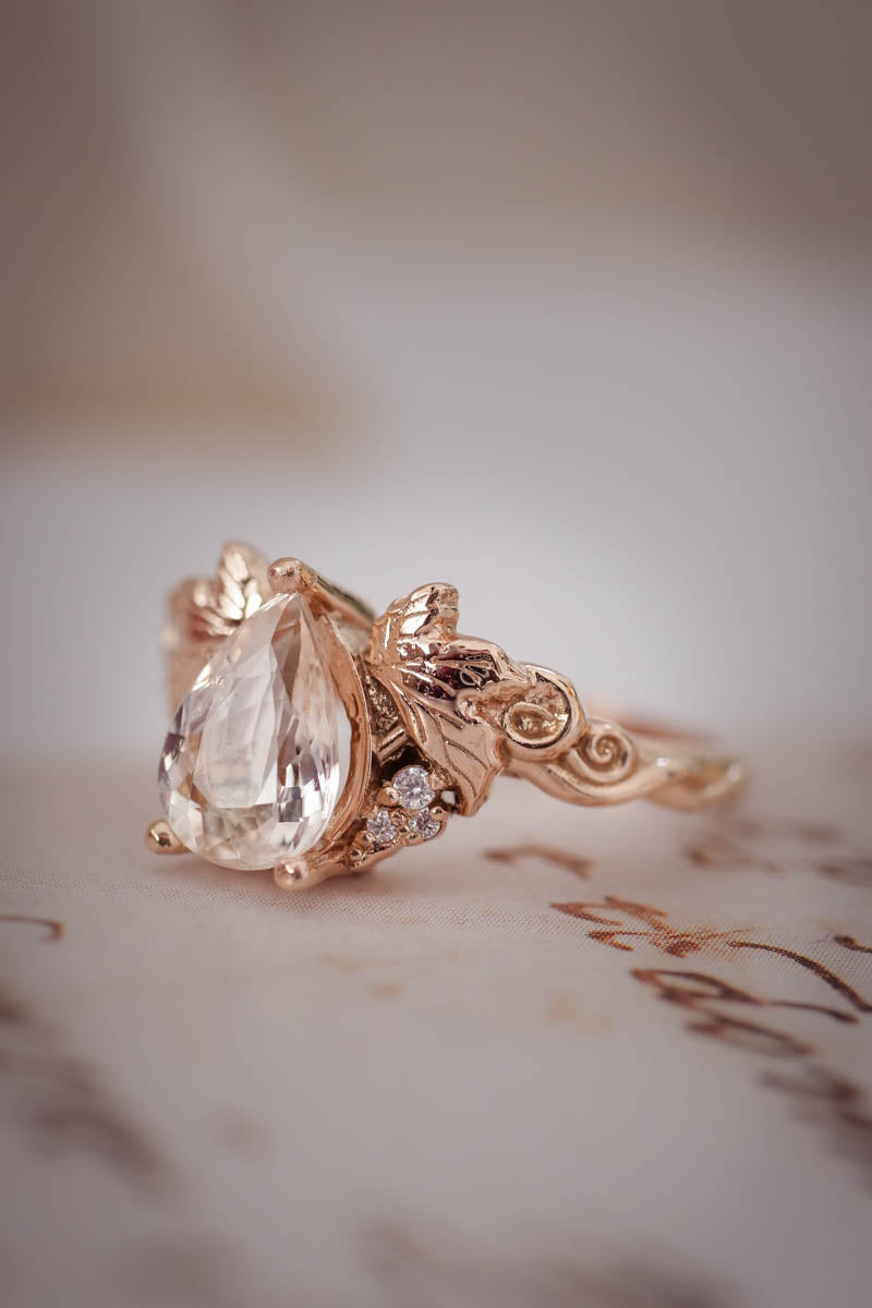 Morganite and diamonds engagement ring / Vineyard - Eden Garden Jewelry™