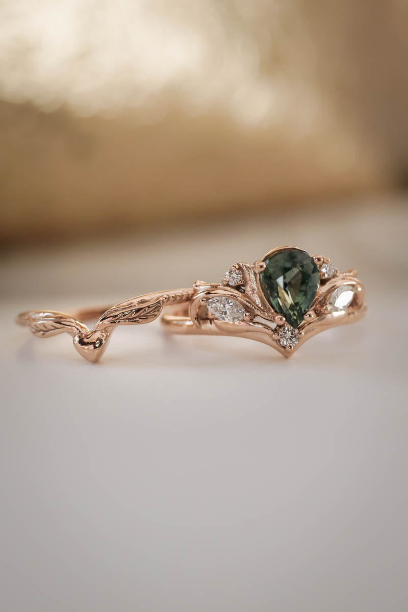 Bridal ring set with pear cut green sapphire / Swanlake - Eden Garden Jewelry™