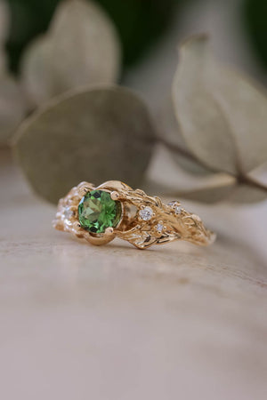 Green tourmaline and diamonds ring / Japanese Maple - Eden Garden Jewelry™