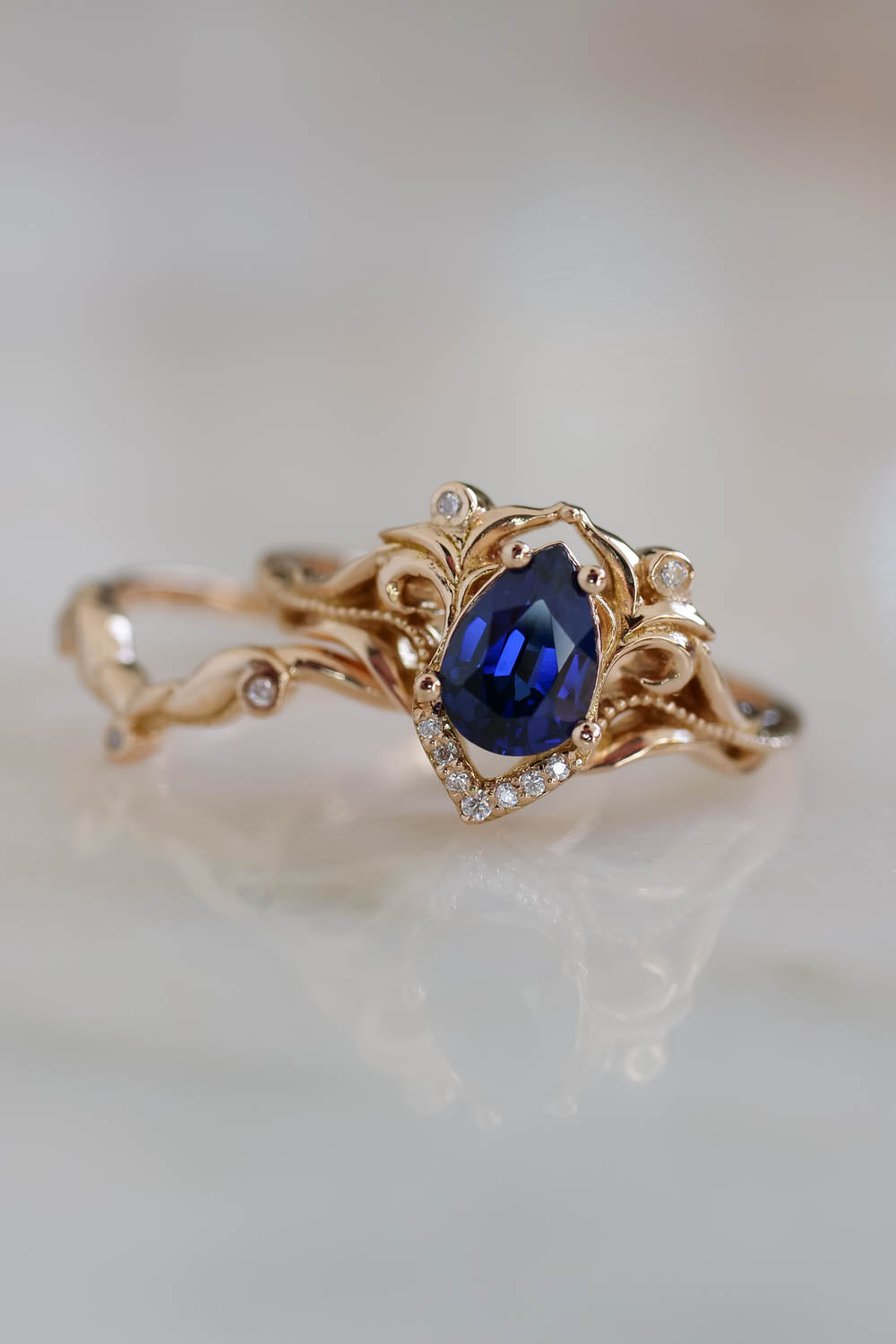 Art nouveau bridal ring set with lab sapphire / Lida - Eden Garden Jewelry™