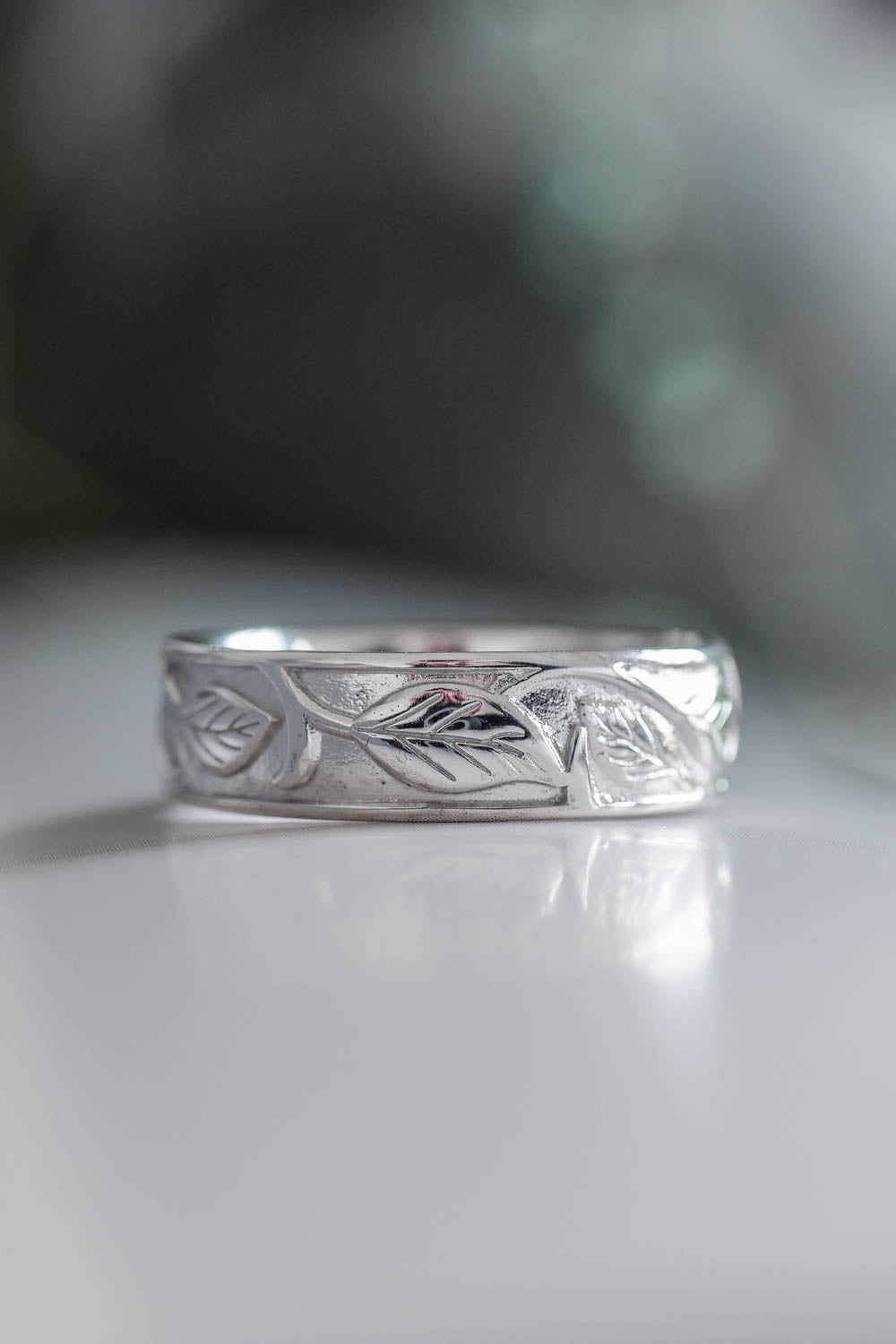 Leaf wedding band for men,