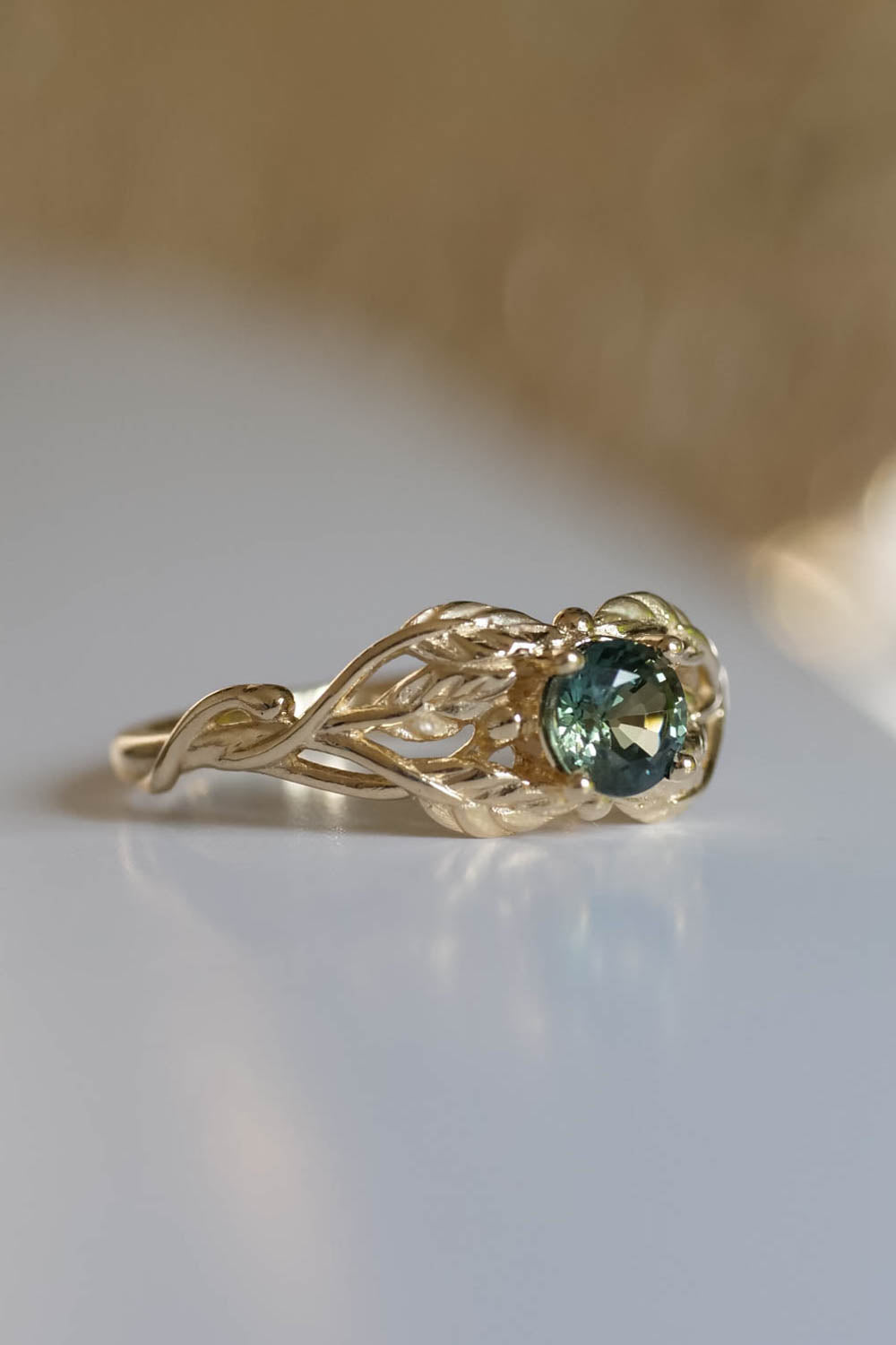 Green sapphire yellow gold engagement ring / Tilia - Eden Garden Jewelry™