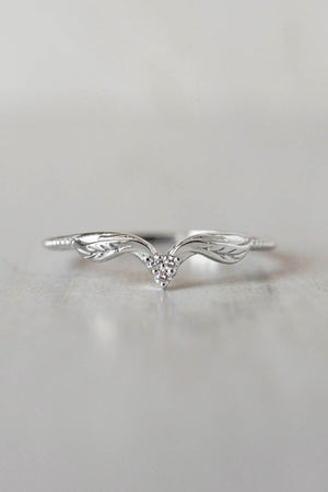 Unique bridal ring set with pear shaped moissanite / Swanlake - Eden Garden Jewelry™