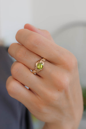 Nature proposal ring with peridot, leaves ring / Azalea - Eden Garden Jewelry™