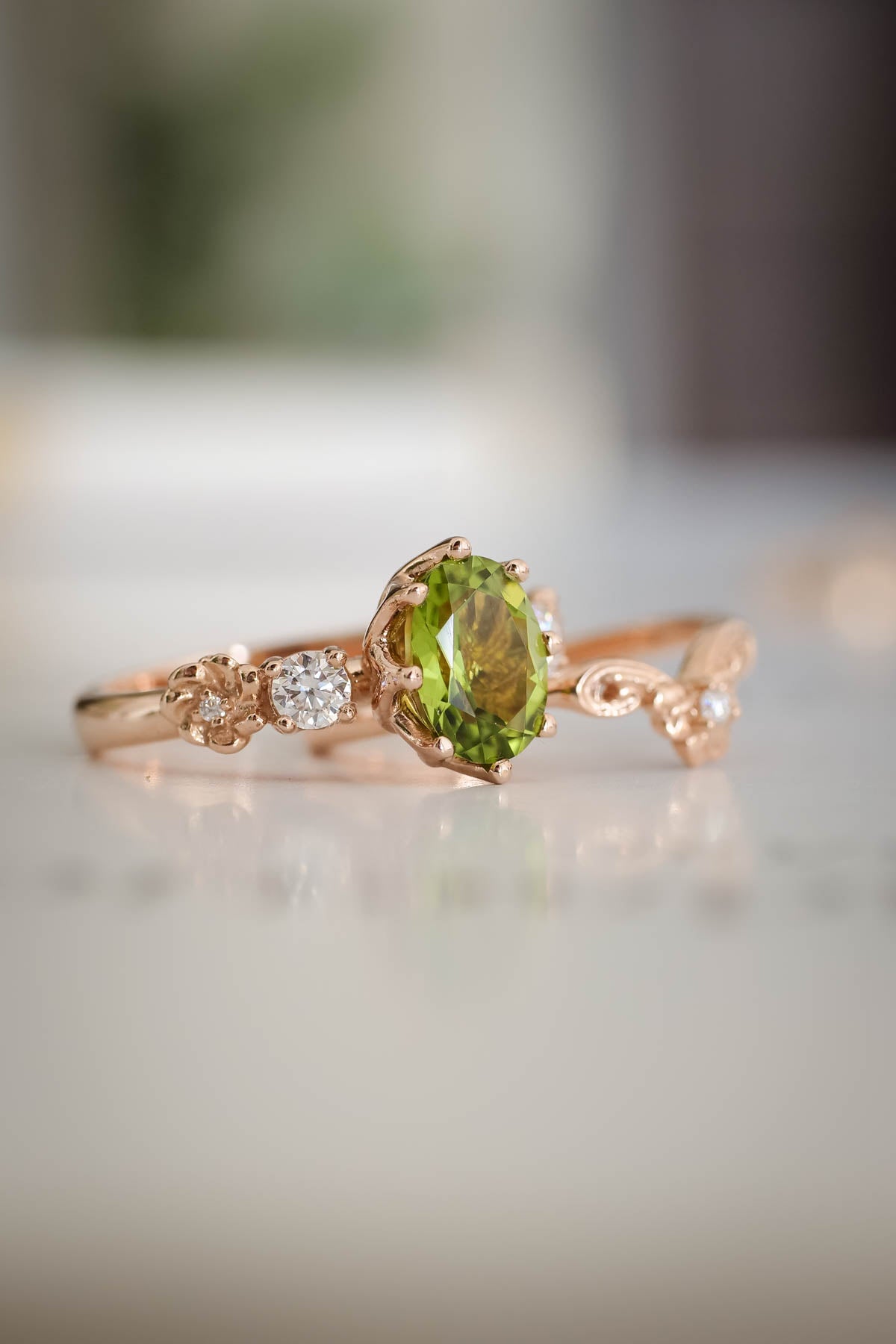 Elvish engagement ring set with peridot, fantasy gold flower rings / Fiorella - Eden Garden Jewelry™