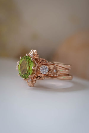 Trio engagement ring set with peridot, elvish flower rings / Fiorella - Eden Garden Jewelry™