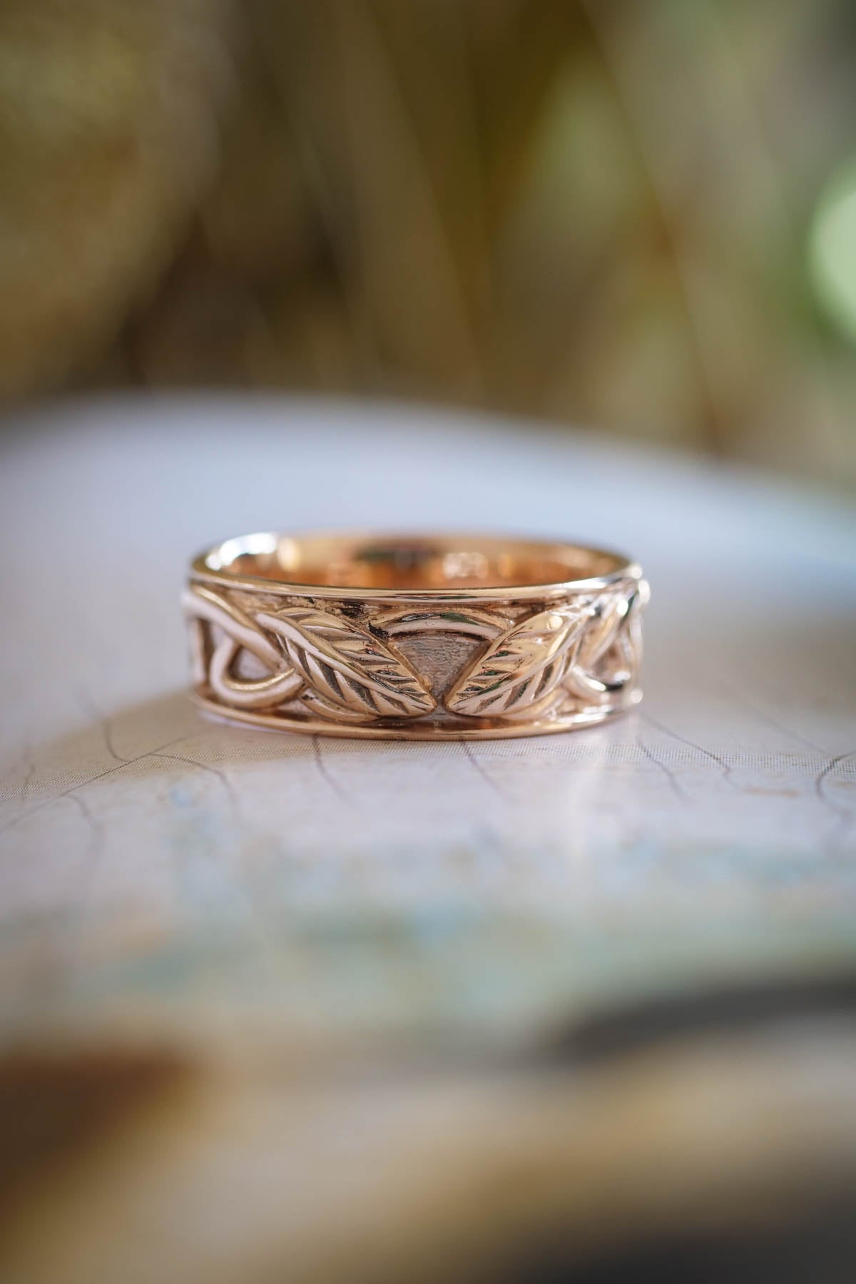 Mens Celtic knot wedding band, Irish inspired ring - Eden Garden Jewelry™