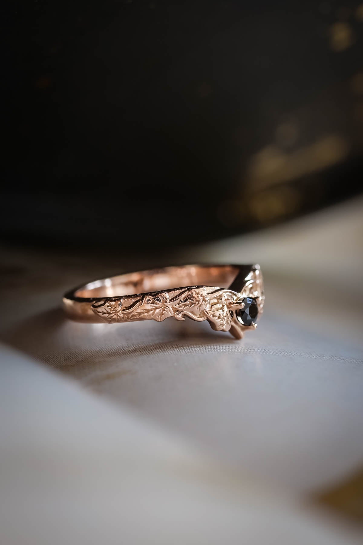 Gold leaf wedding band with black diamond, ivy leaves ring - Eden Garden Jewelry™