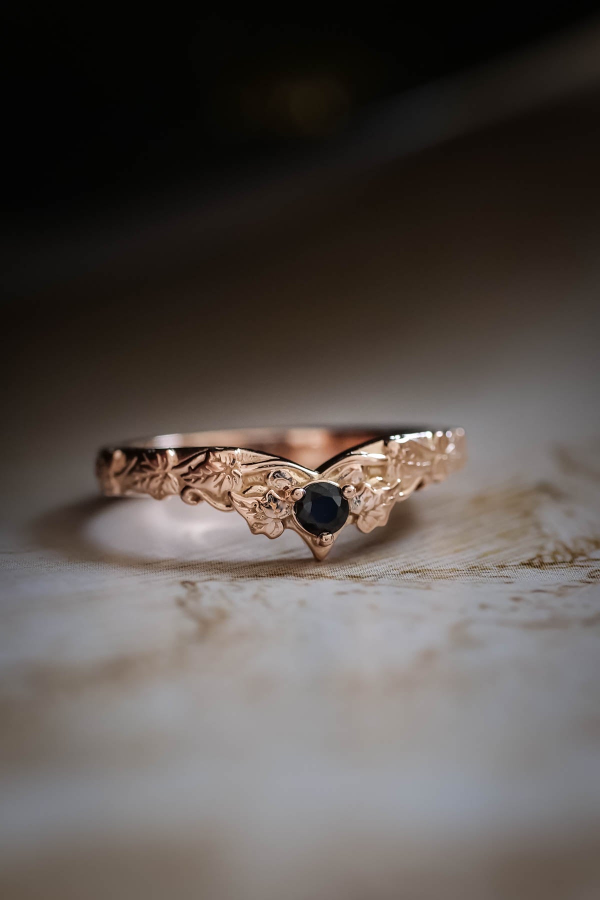 Gold leaf wedding band with black diamond, ivy leaves ring - Eden Garden Jewelry™