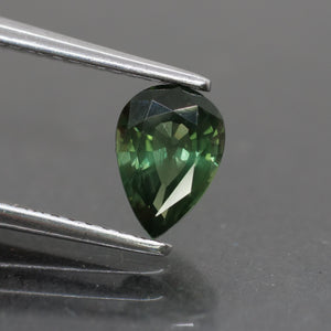 Sapphire | natural, green, pear cut 7x5 mm, VS 0.7ct - Eden Garden Jewelry™