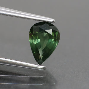 Sapphire | natural, green, pear cut 7x5 mm, VS 0.7ct - Eden Garden Jewelry™