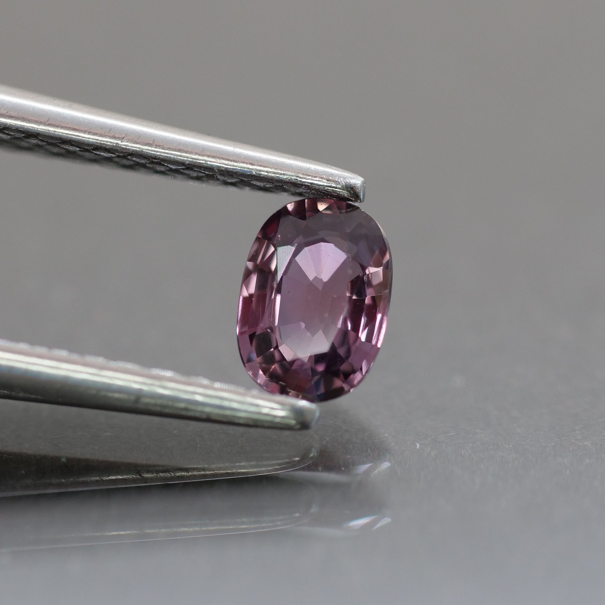 Sapphire | natural, purple, oval cut 4.5x3.5 mm, VS 0.3 ct - Eden Garden Jewelry™