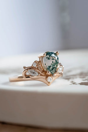 Big pear moss agate engagement ring, one of a kind gemstone ring / Swanlake - Eden Garden Jewelry™