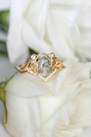 Unique pear moss agate engagement ring, gold ring with diamonds / Lida - Eden Garden Jewelry™