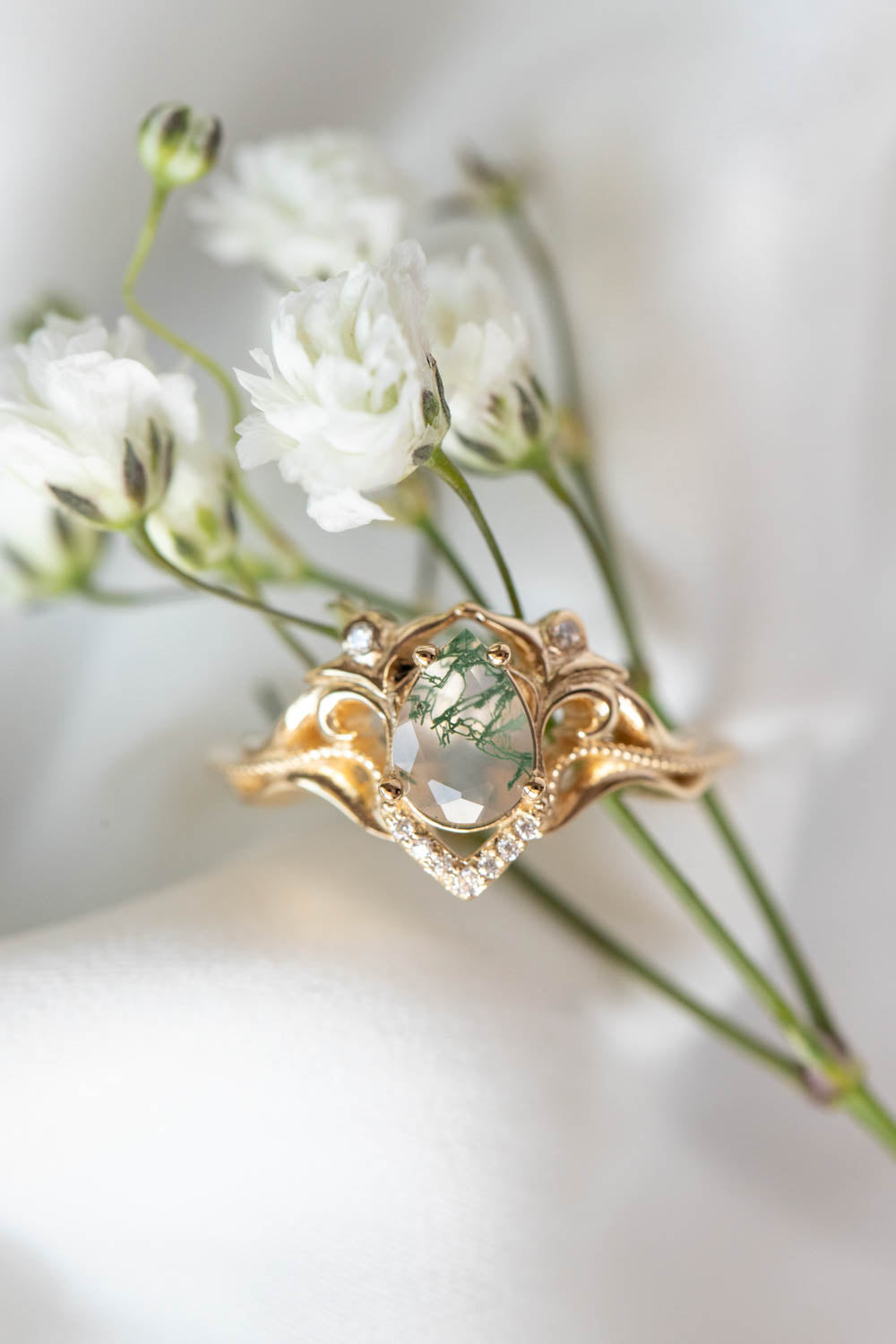 Unique pear moss agate engagement ring, gold ring with diamonds / Lida - Eden Garden Jewelry™