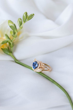 Dark blue sapphire engagement ring, gold ring with diamond halo / Adonis halo - Eden Garden Jewelry™