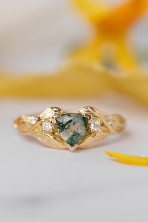 Trillion moss agate engagement ring, gold leaves and diamonds ring / Clematis - Eden Garden Jewelry™