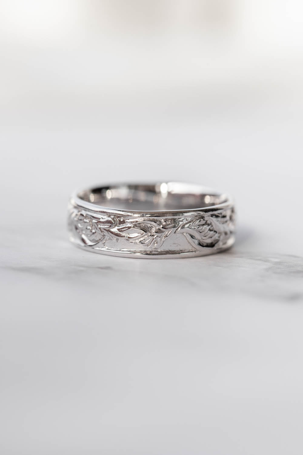 White gold leaf wedding band for man, japanese maple leaves ring - Eden Garden Jewelry™