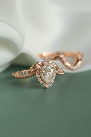 Sparkling lab grown diamond engagement ring, antique style gold ring with diamonds / Lyonella - Eden Garden Jewelry™