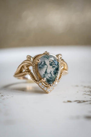 Pear moss agate engagement ring, gold statement ring / Lida - Eden Garden Jewelry™