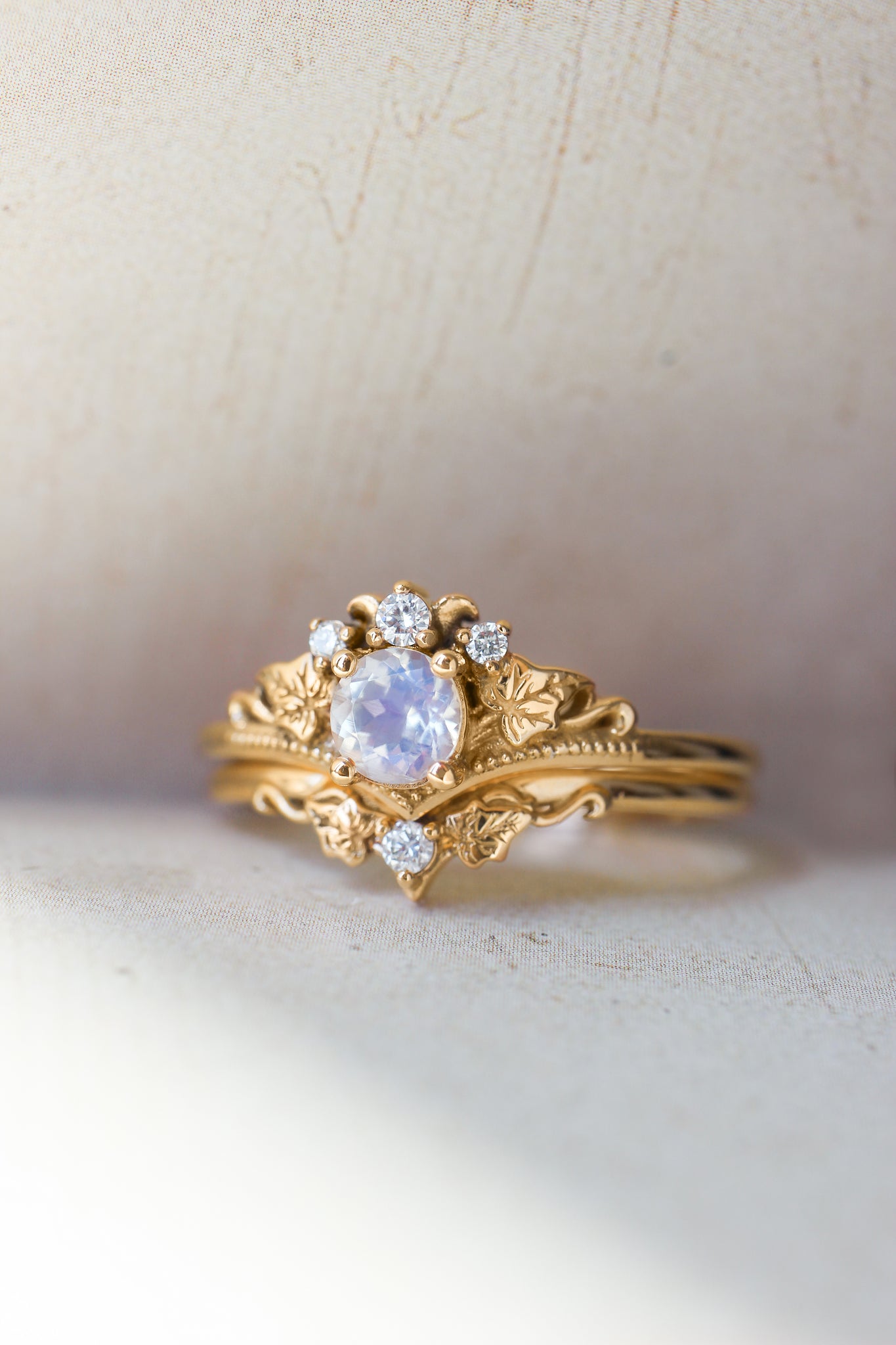 Bridal ring set with moonstone and diamonds / Ariadne - Eden Garden Jewelry™